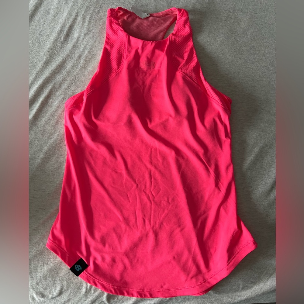 Women’s Under Armour tank